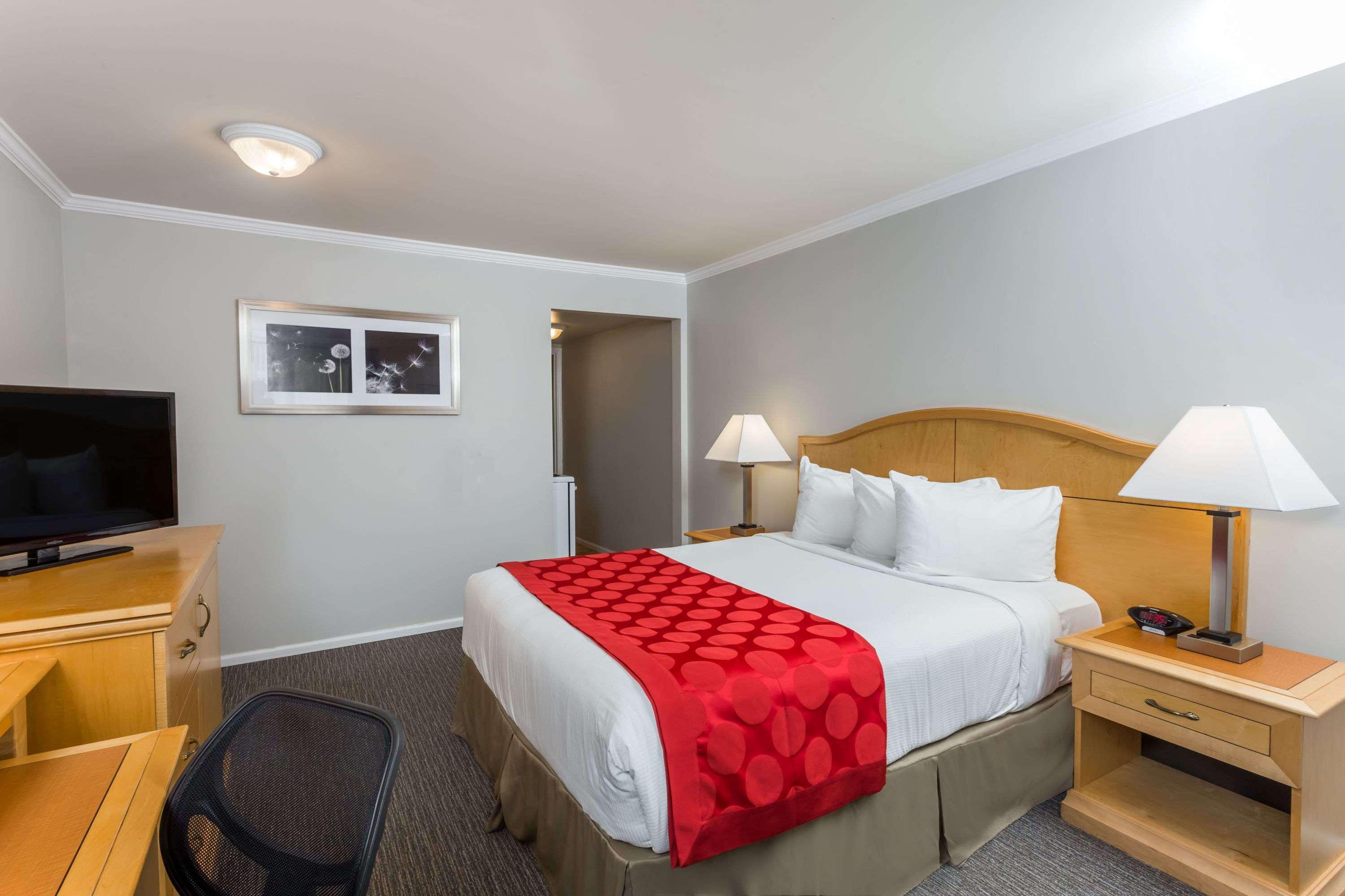 Ramada By Wyndham Duncan Cowichan Valley Exterior foto